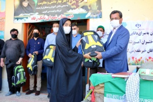 بانک رفاه کارگران استان بوشهر به دانش‌آموزان روستای باغان کمک کرد + تصاویر