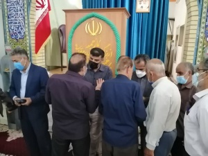 گفت‌وگو چهره به چهره سرپرست شرکت آبفا استان بوشهر در میان نمازگزاران نماز جمعه دشتی