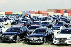 خودروهای لوکس ملی پوشان به بوشهر رسید + سند