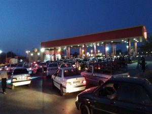 سرگردانی بوشهری‌ها در جایگاه‌های عرضه سوخت